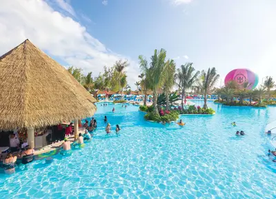 Oasis Lagoon