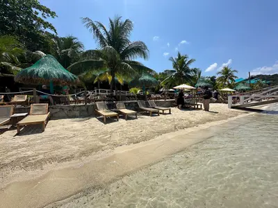 Beach chairs in Roatan