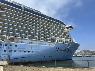 Bow of Ovation of the Seas
