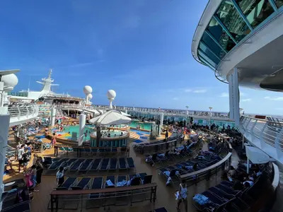 Sea day on Mariner of the Seas