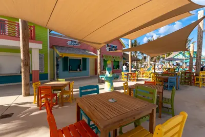 Restaurants at the Royal Beach Club