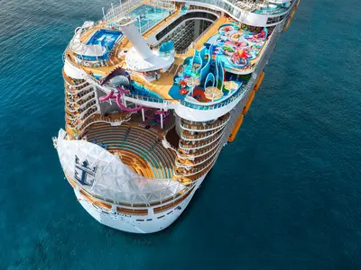 Wonder of the Seas aerial rear