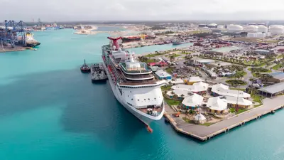 grand-bahama-ship-docked grand-bahama-ship-docked
