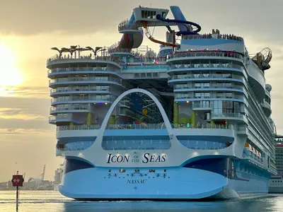Aft of Icon of the Seas