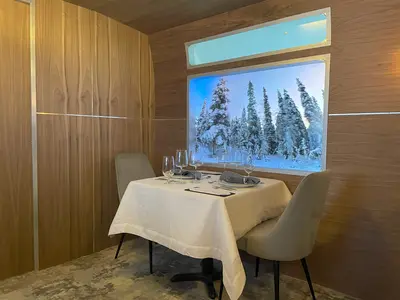 Dining car prototype for Utopia of the Seas