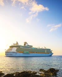 Freedom of the Seas in front of Rocks