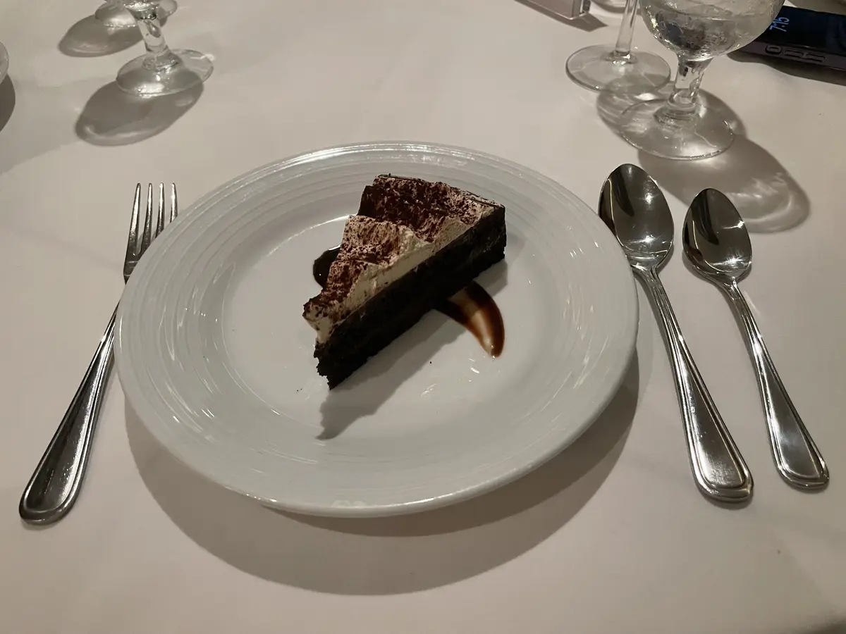 mdr-dining-food-cappuccino-chocolate-cake mdr-dining-food-cappuccino-chocolate-cake