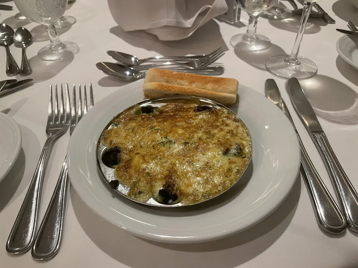 mdr-dining-food-escargots mdr-dining-food-escargots