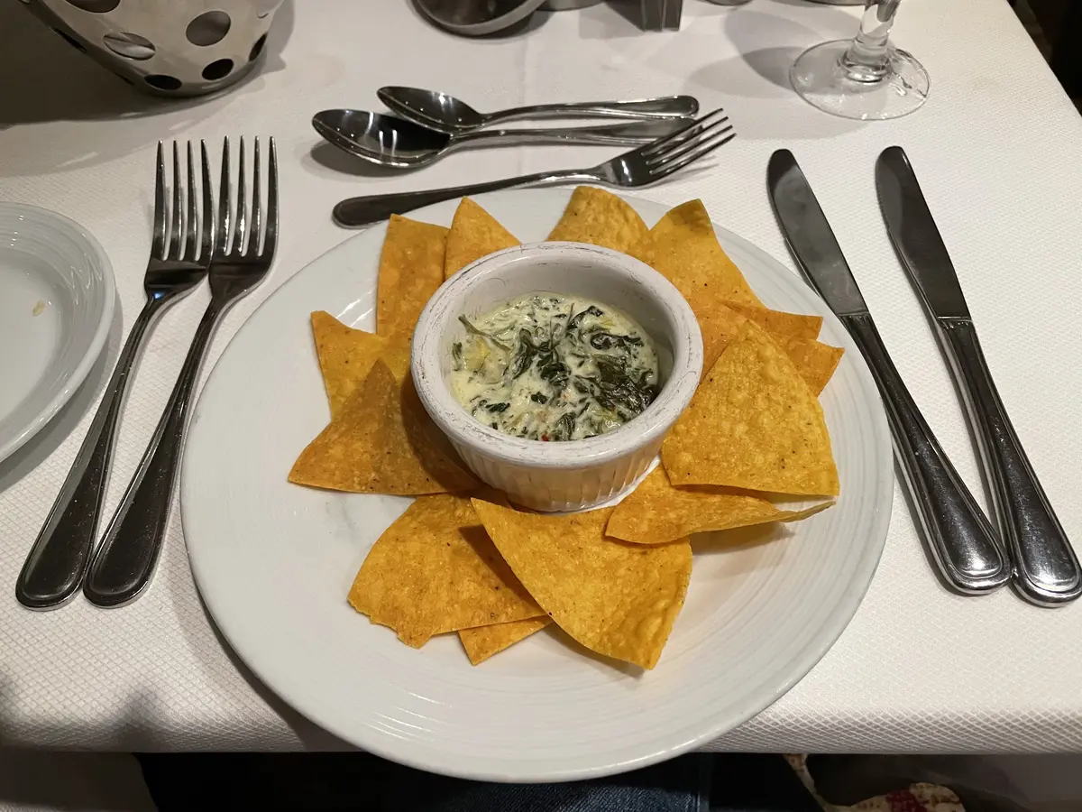 mdr-food-spinach-and-artichoke-dip mdr-food-spinach-and-artichoke-dip