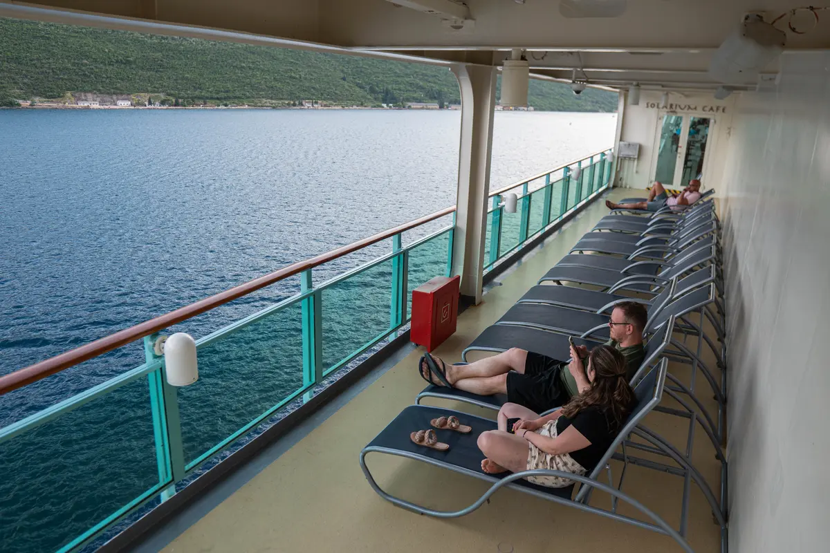 Solarium loungers