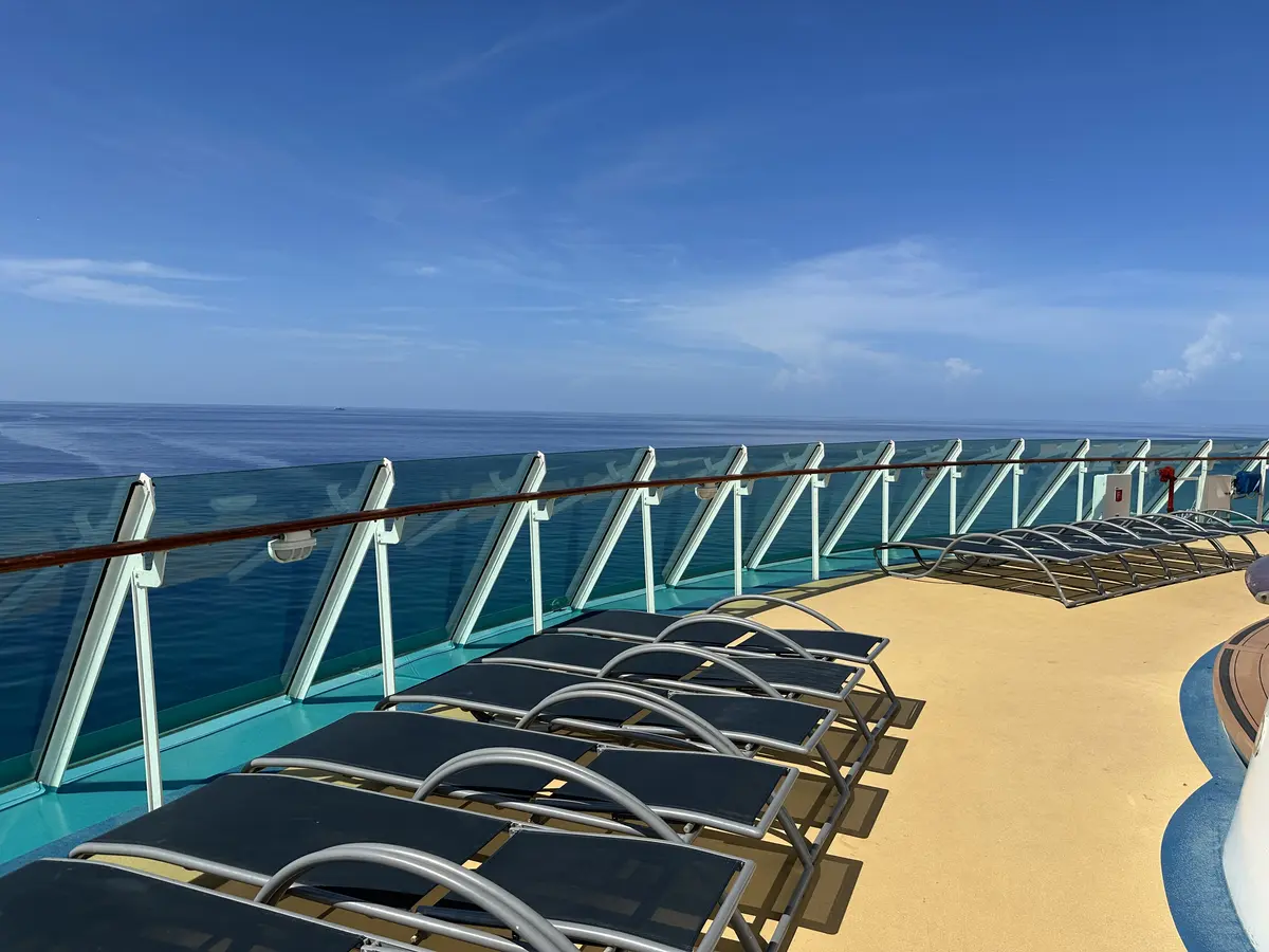 freedom-aft-sun-deck freedom-aft-sun-deck