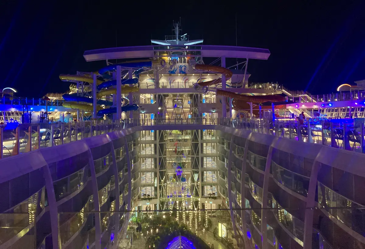 wonder-ship-lights
