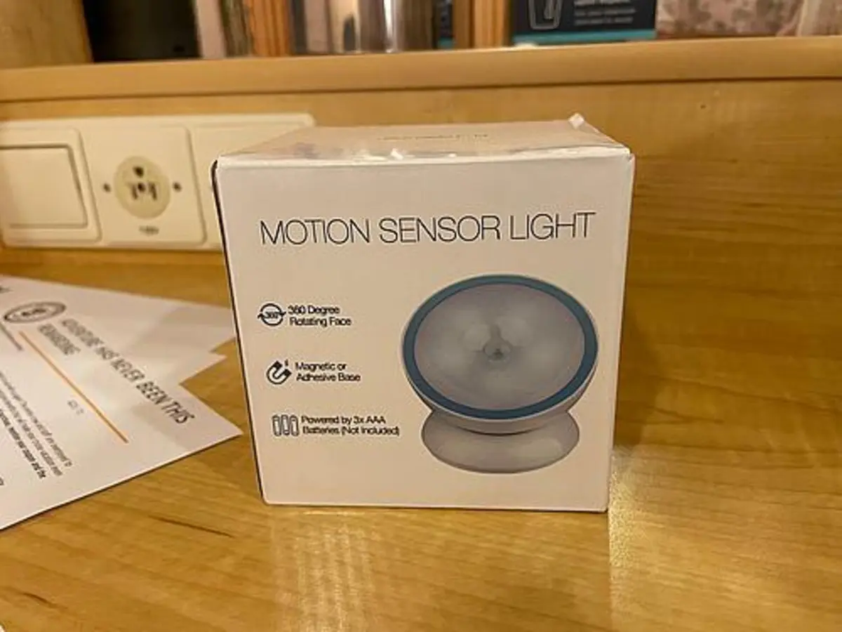 motion-sensor-light motion-sensor-light