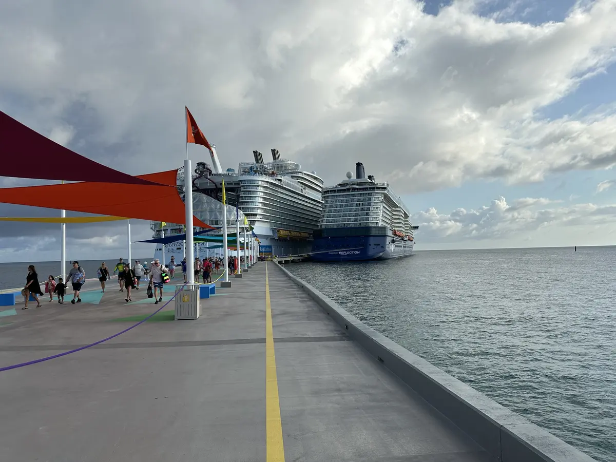 Wonder-and-Reflection-Docked-CocoCay