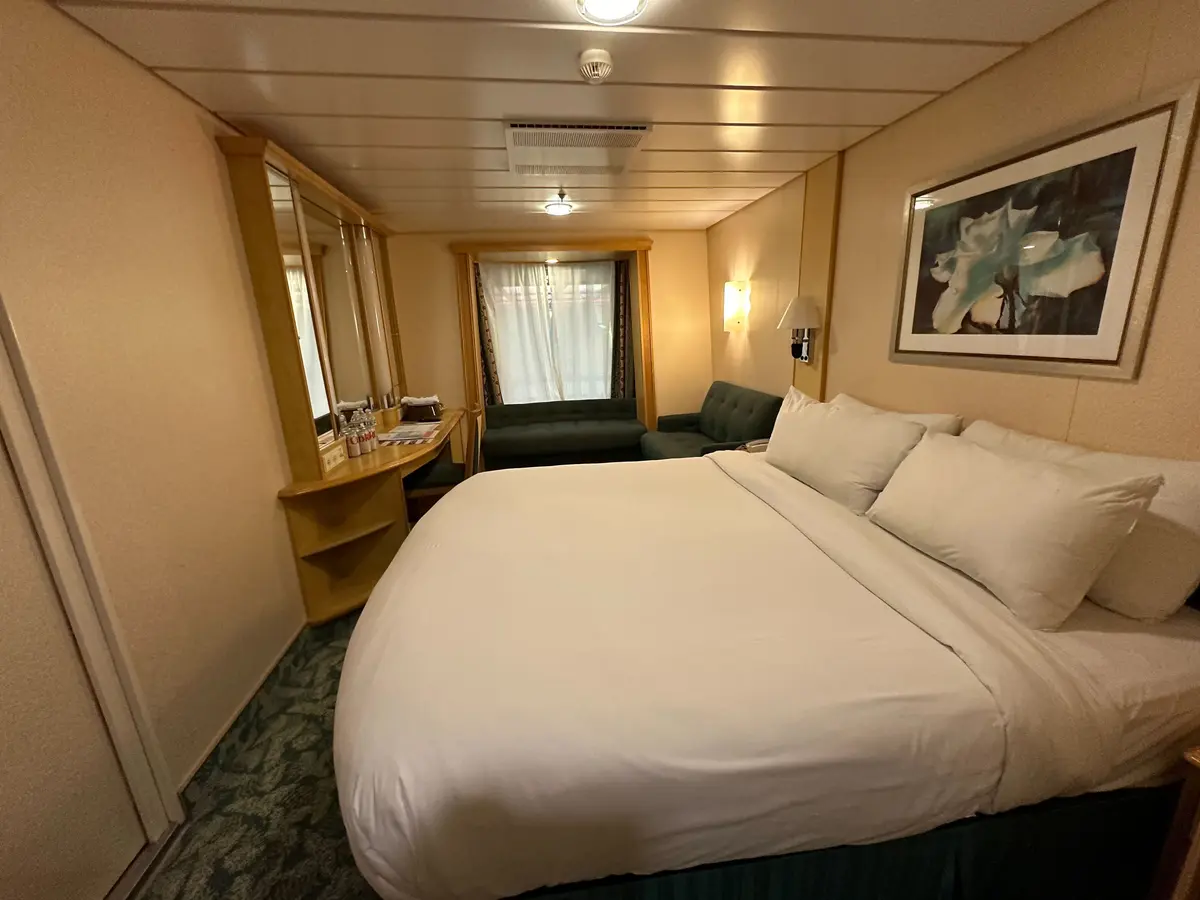 Promenade cabin