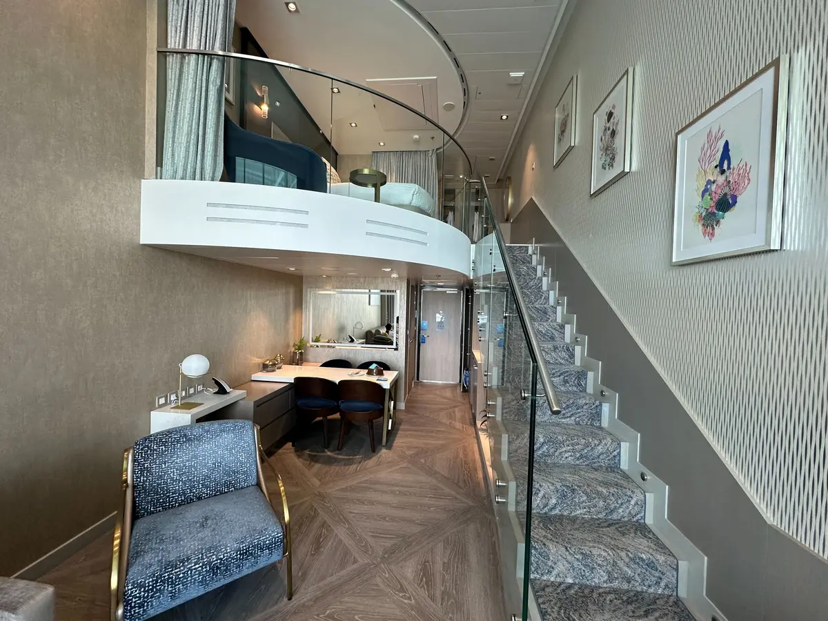 Crown Loft Suite