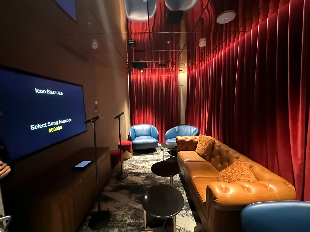 Karaoke room