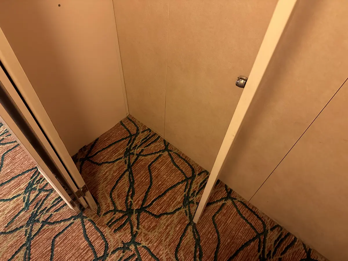 Vision of the Seas interior cabin