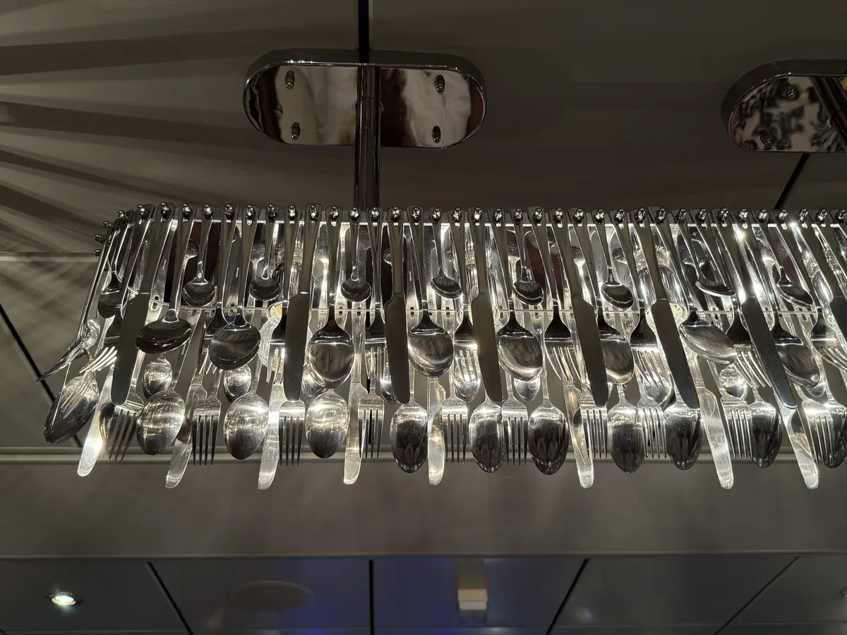 Chefs-Table-Chandelier Chefs-Table-Chandelier
