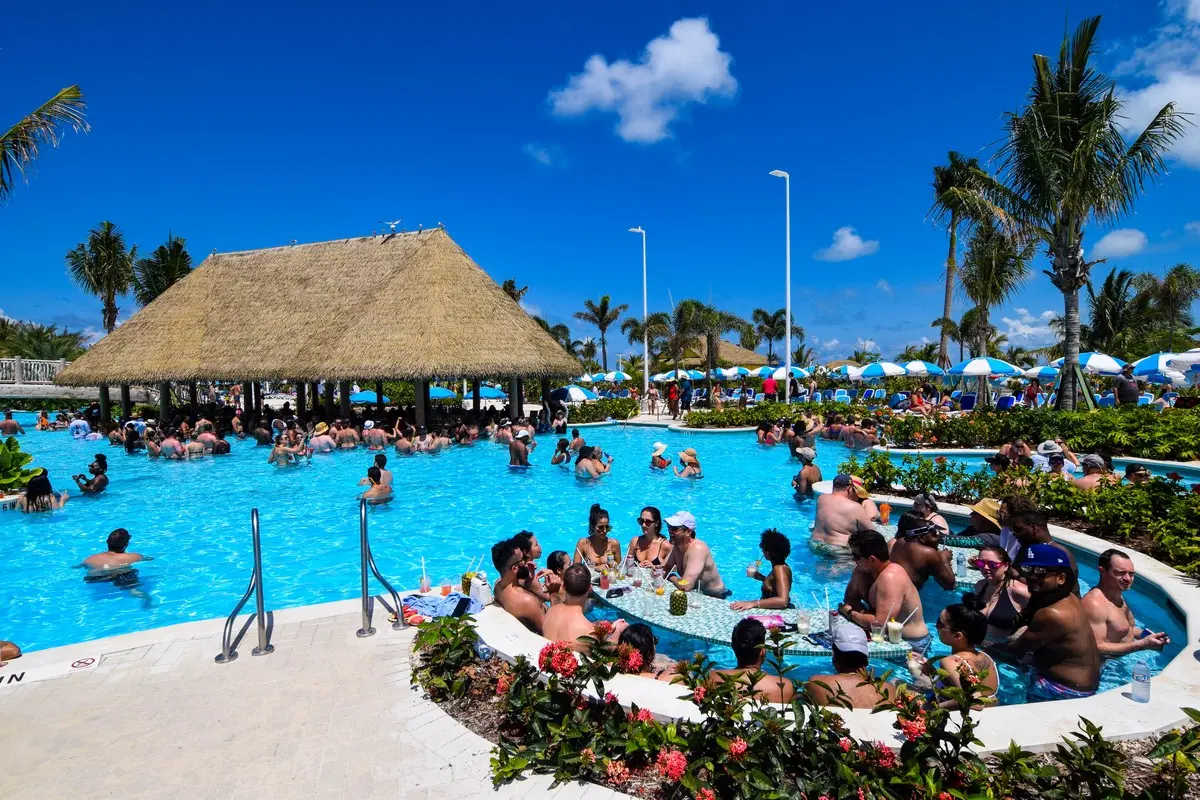 Party at Oasis Lagoon