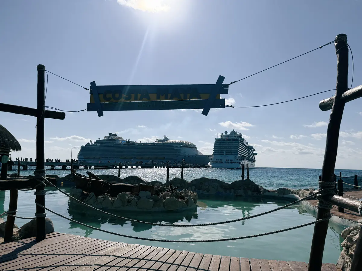 Wonder-Docked-Costa-Maya-Alongside-Regal-Princess Wonder-Docked-Costa-Maya-Alongside-Regal-Princess