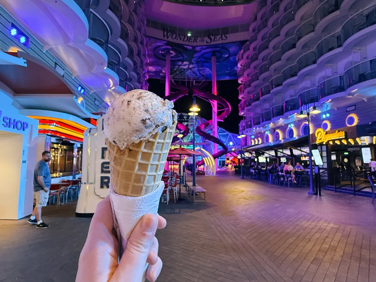Sugar-Beach-Ice-Cream-Boardwalk Sugar-Beach-Ice-Cream-Boardwalk