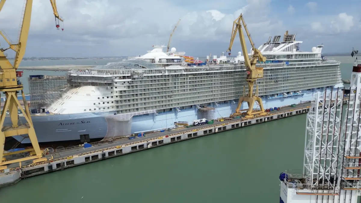 Allure of the Seas amplification construction