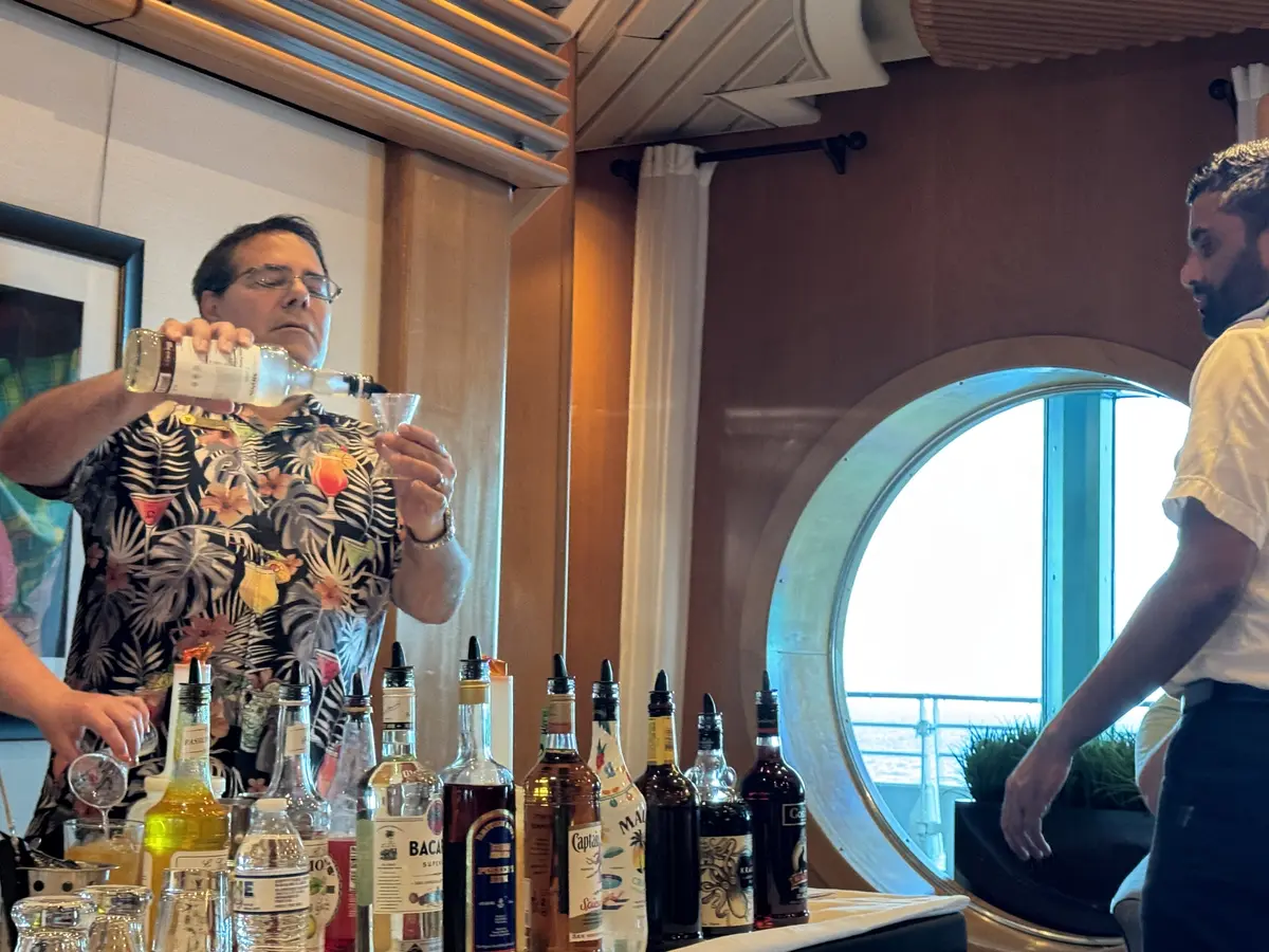 Royal-Cocktail-Class-8