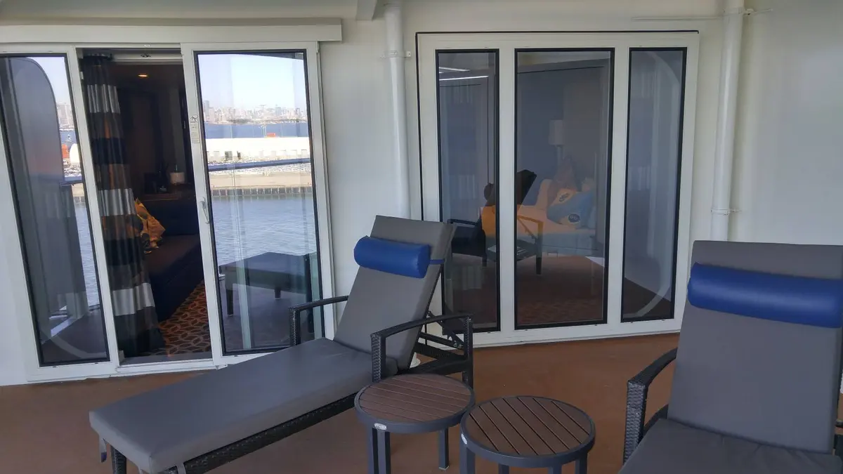 Junior Suite Balcony windows