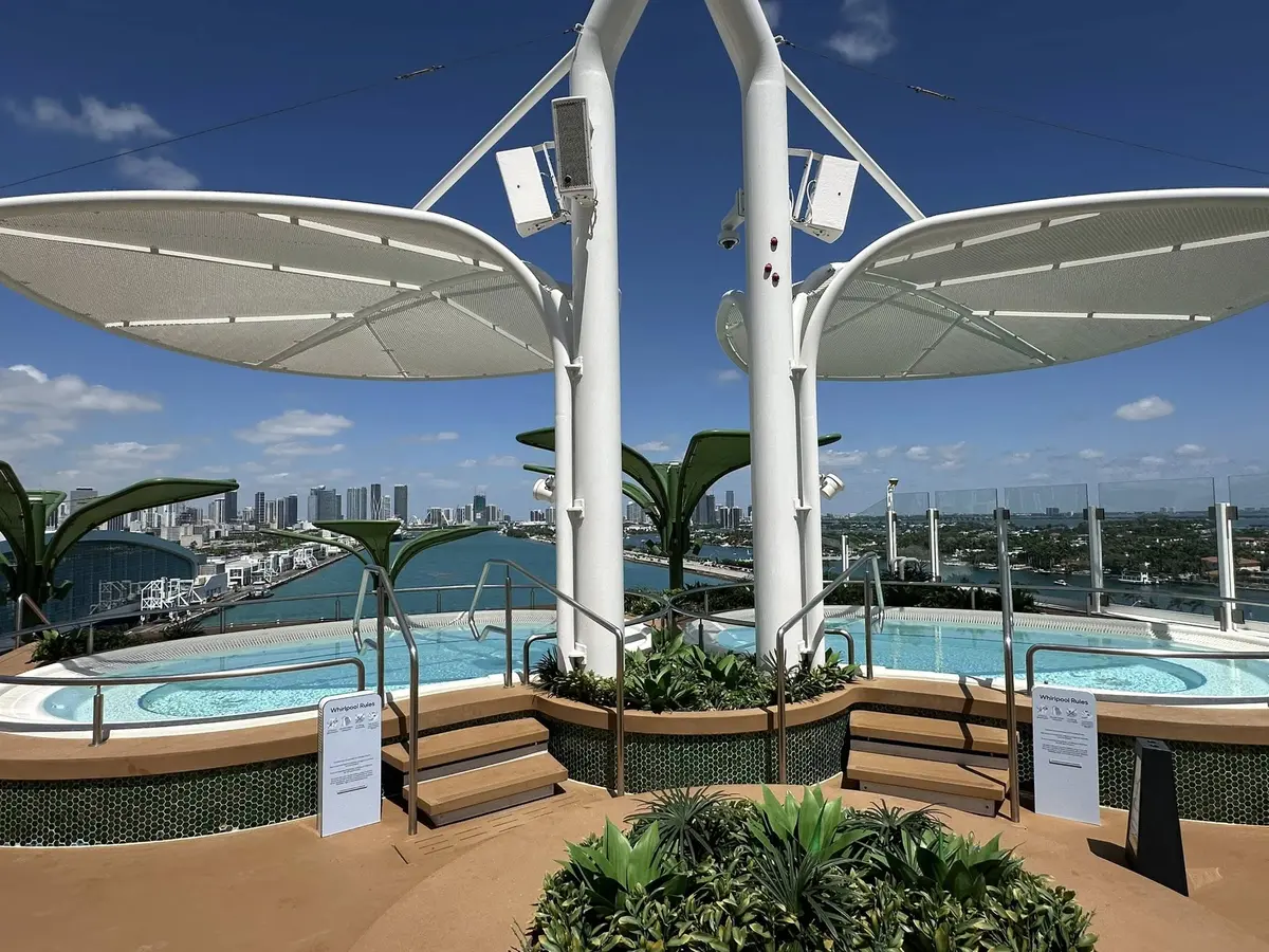 Hideaway hot tubs