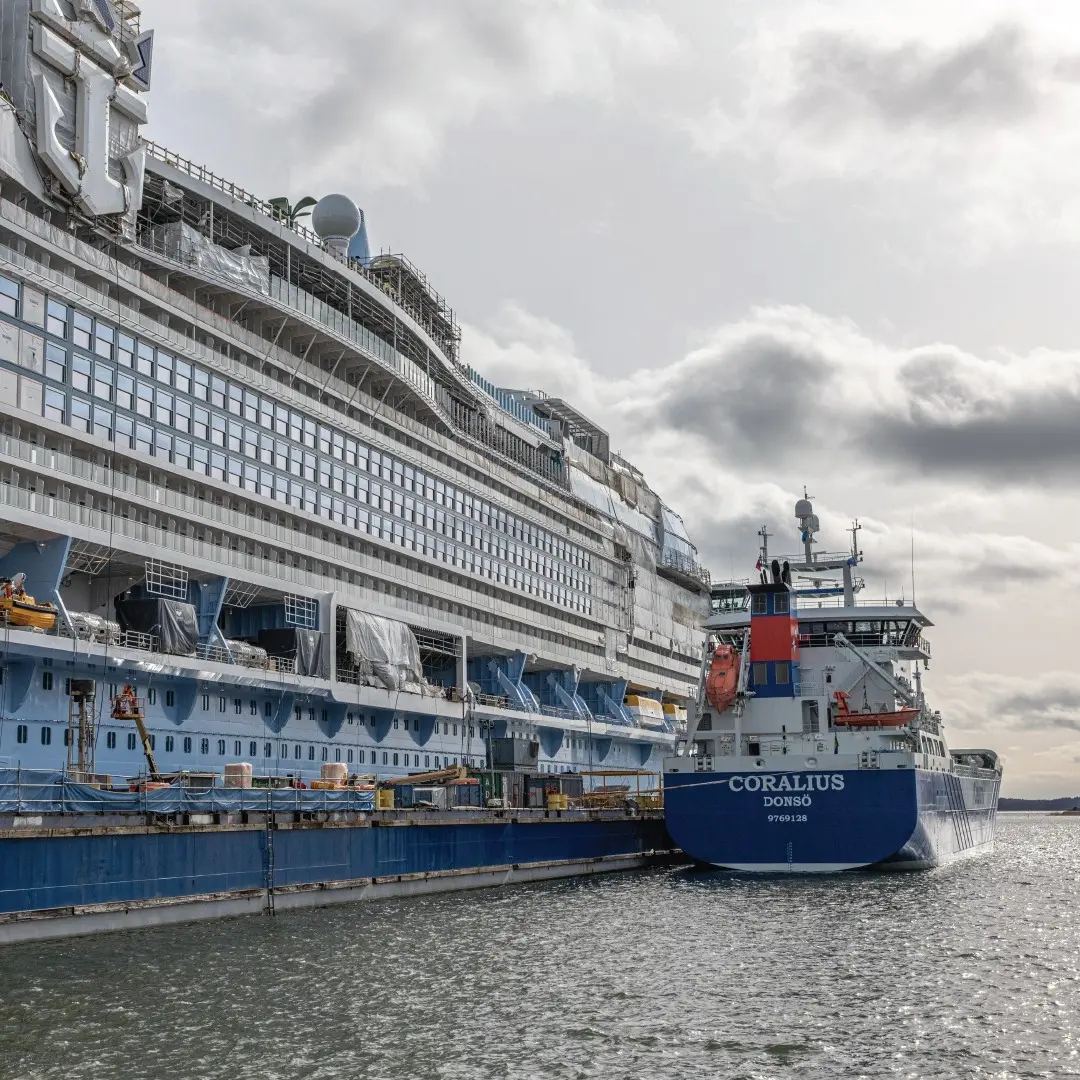 Refueling with LNG