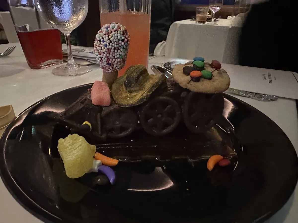 Kids dessert on Royal Railway