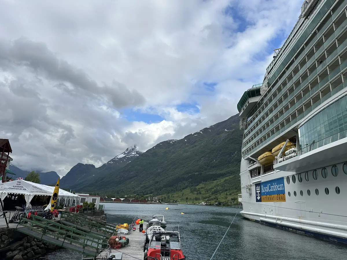 Independence of the Seas in Olden