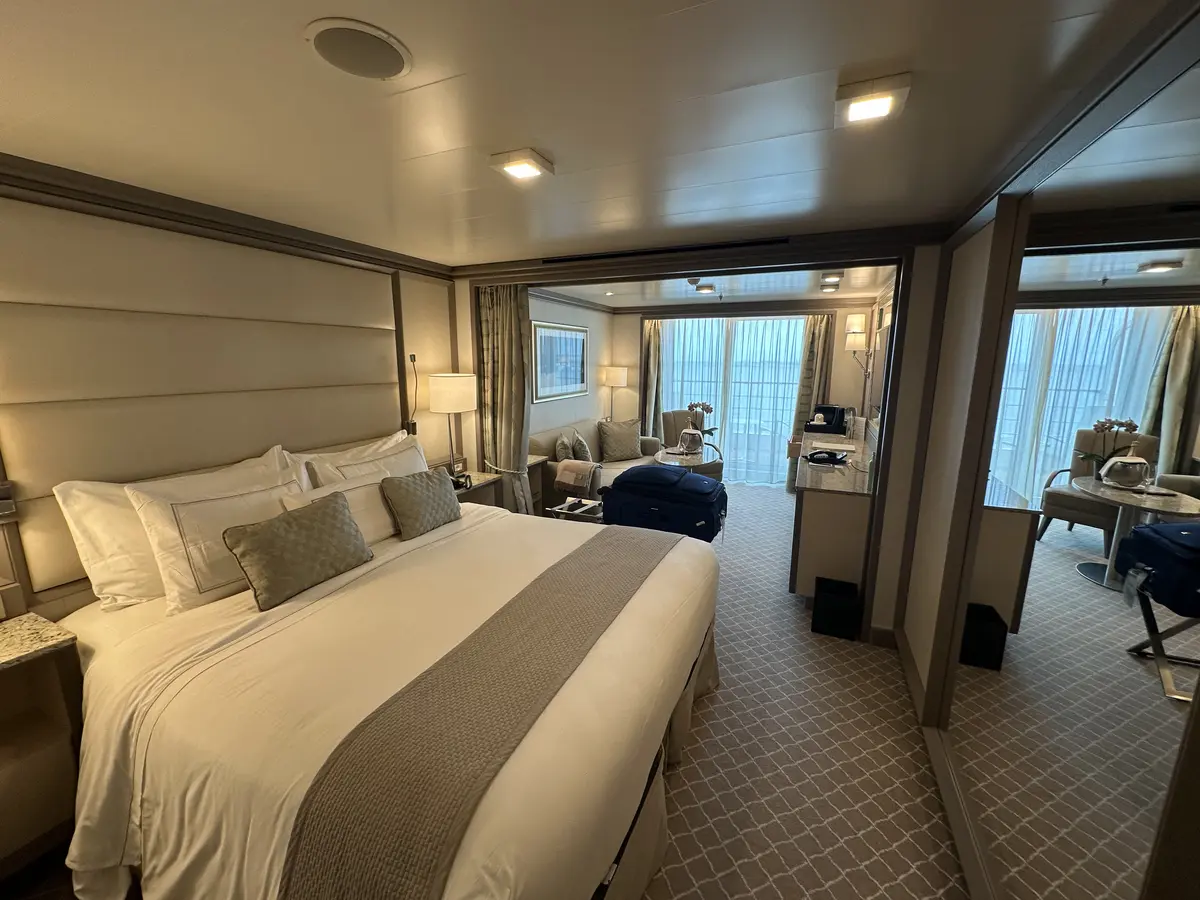 Silver Dawn suite