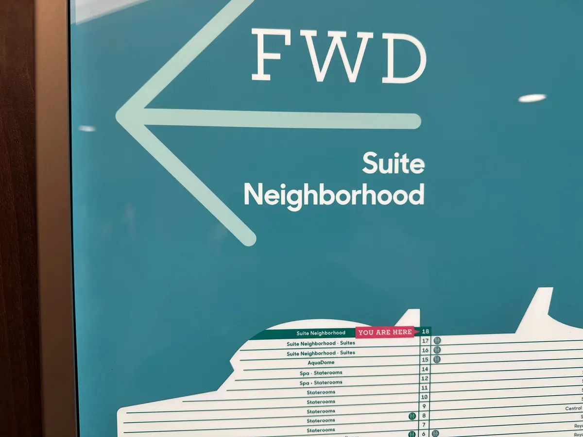 Suite neighborhood sign