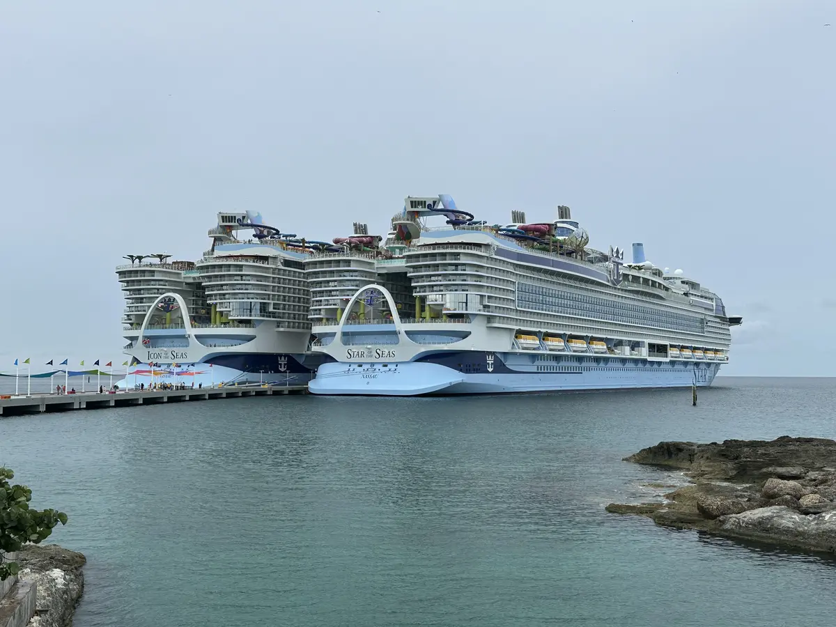 Star and Icon of the Seas at CocoCay