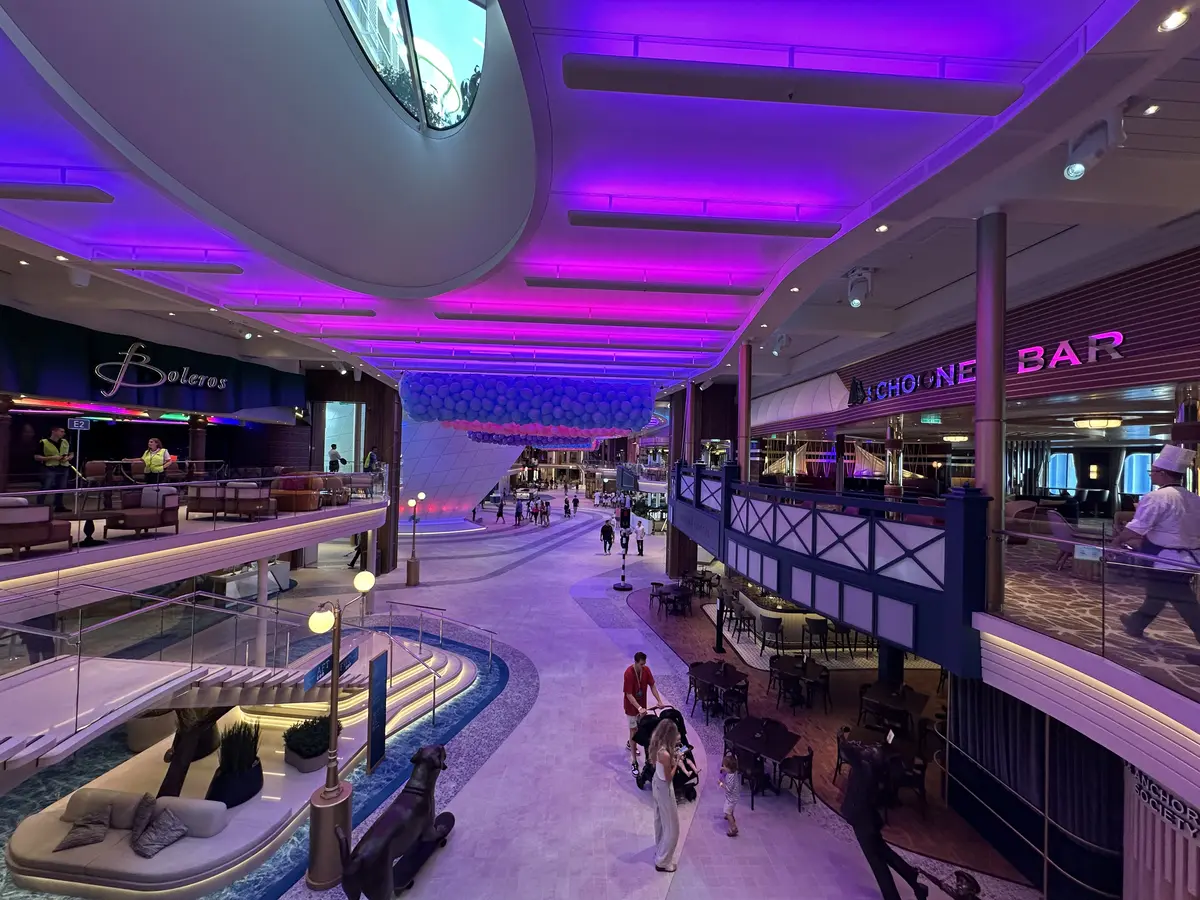 Royal Promenade