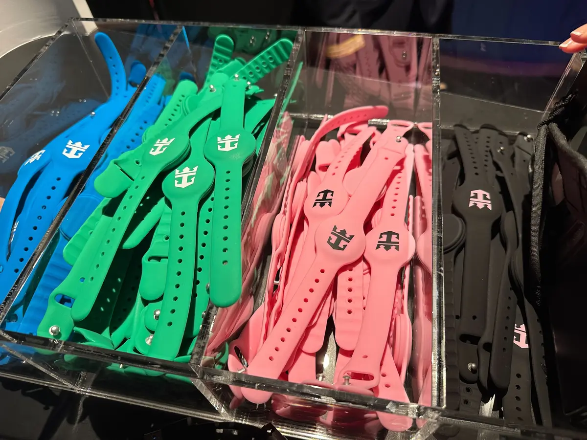 Box of Wow bands