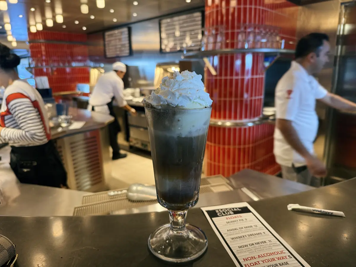 Float-Virgin-Voyages-Diner Float-Virgin-Voyages-Diner