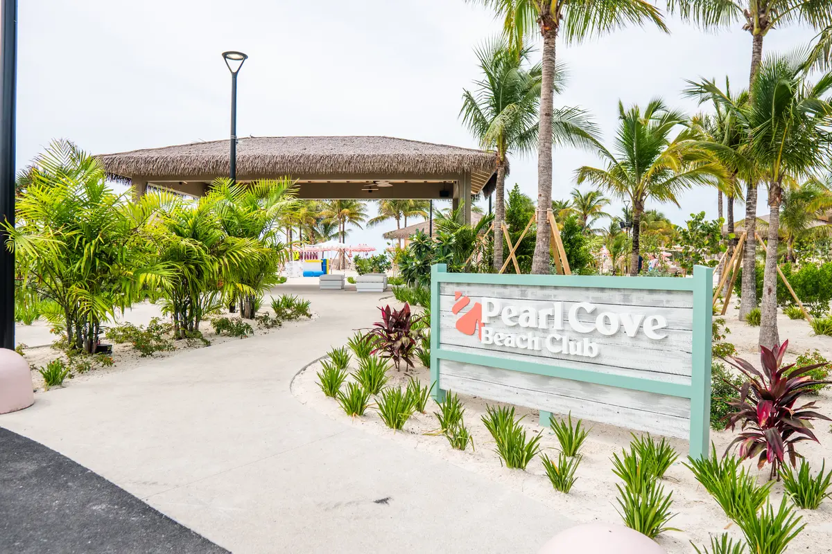 Pearl Cove Beach Club entrance