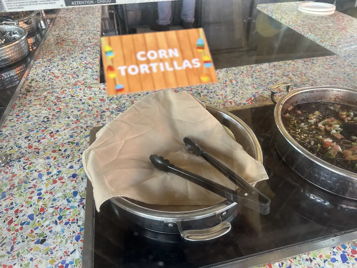 CocoCay-Buffet-7