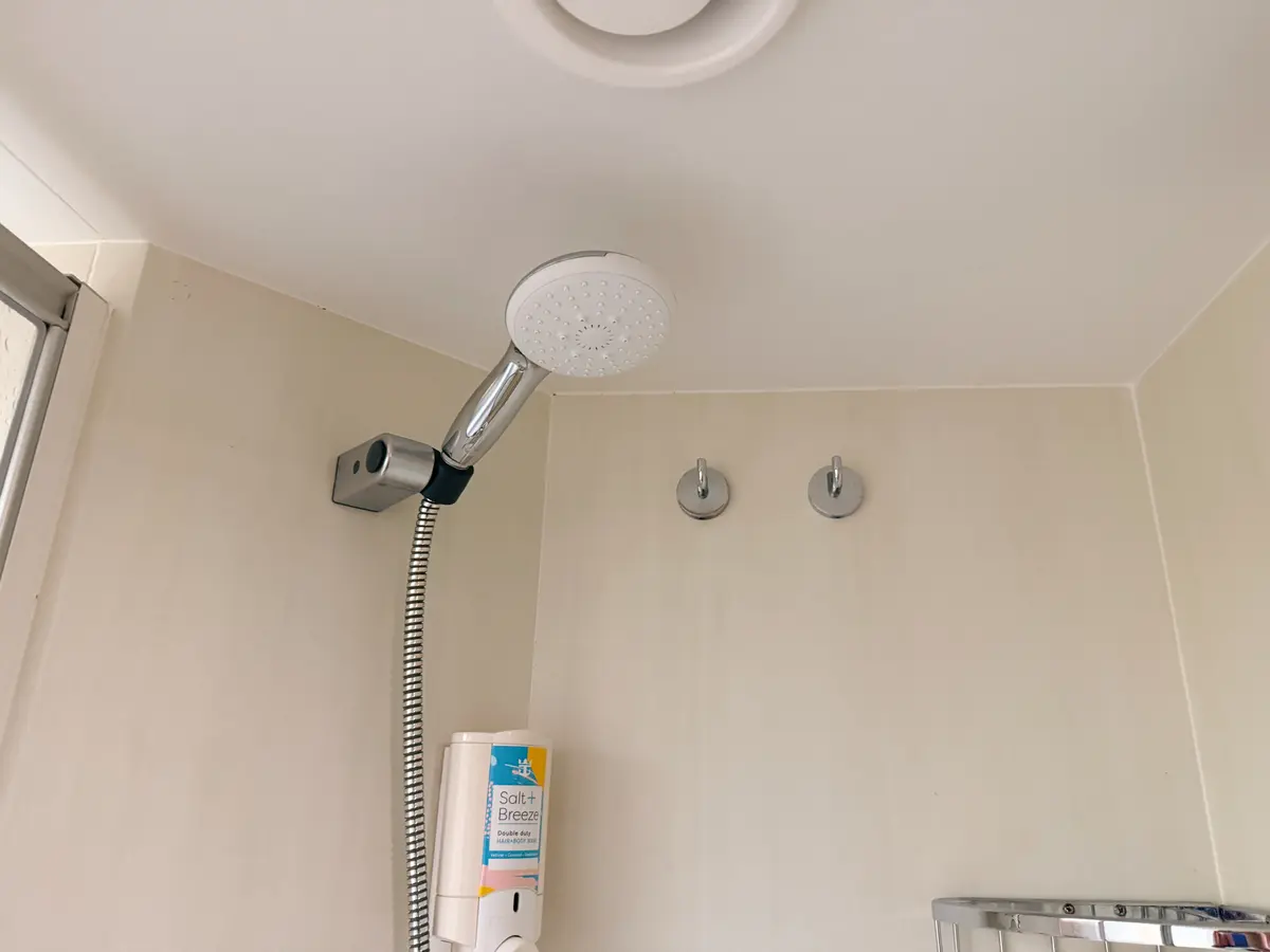 Oasis-Inside-Cabin-6-Shower