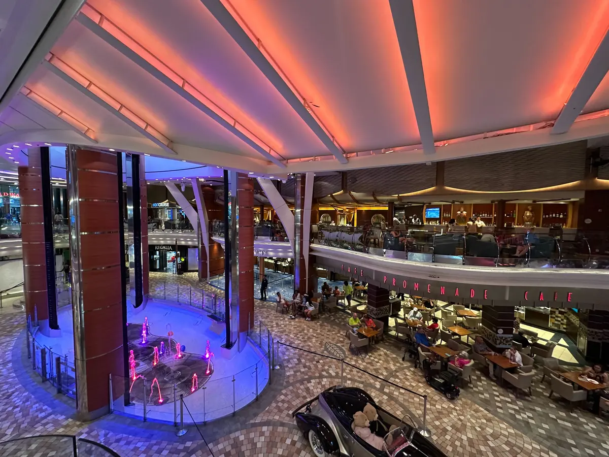 Cafe Promenade