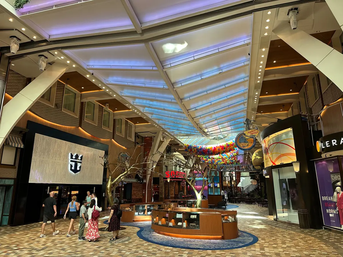 Royal Promenade