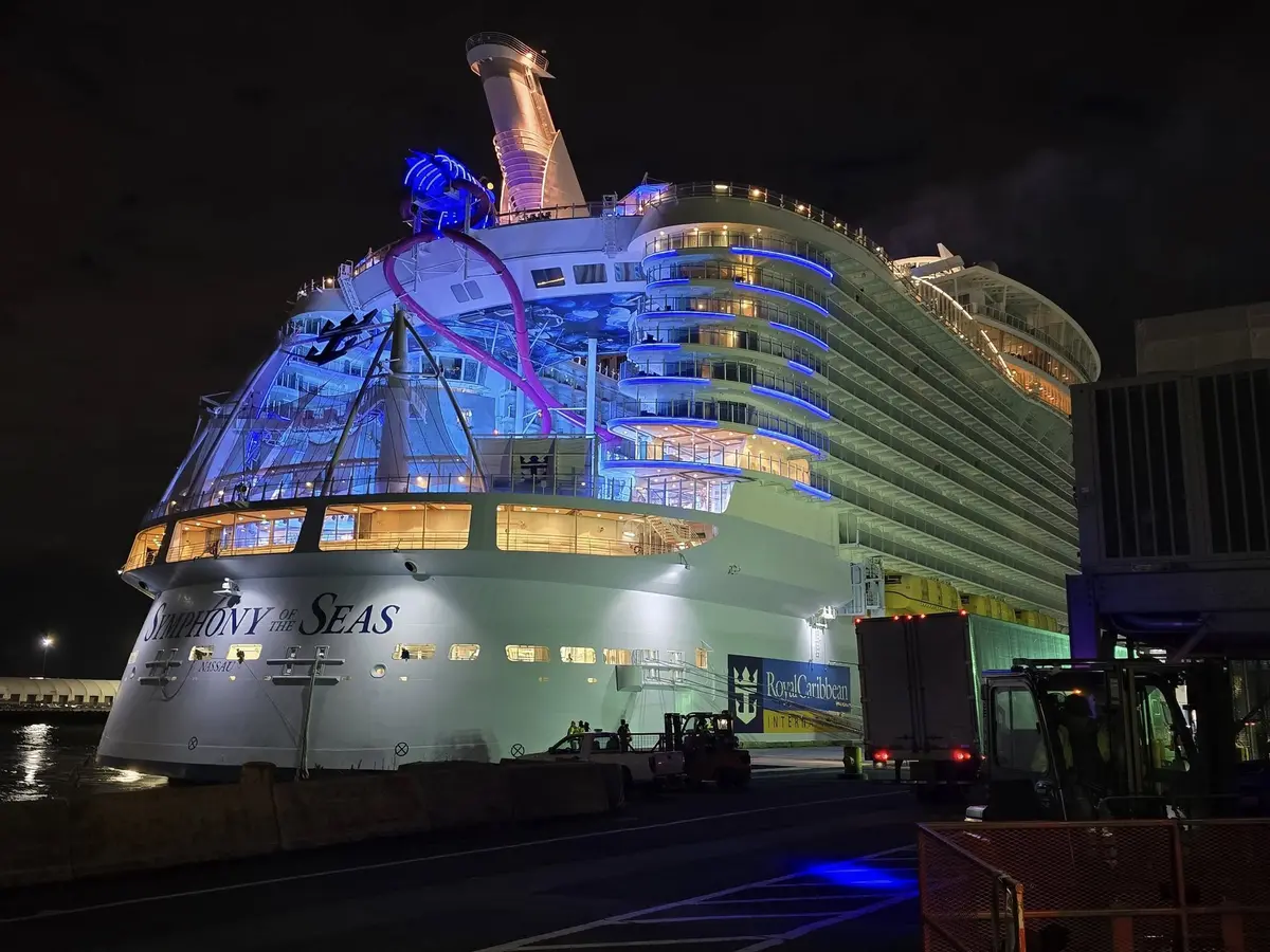 Symphony of the Seas docked at night