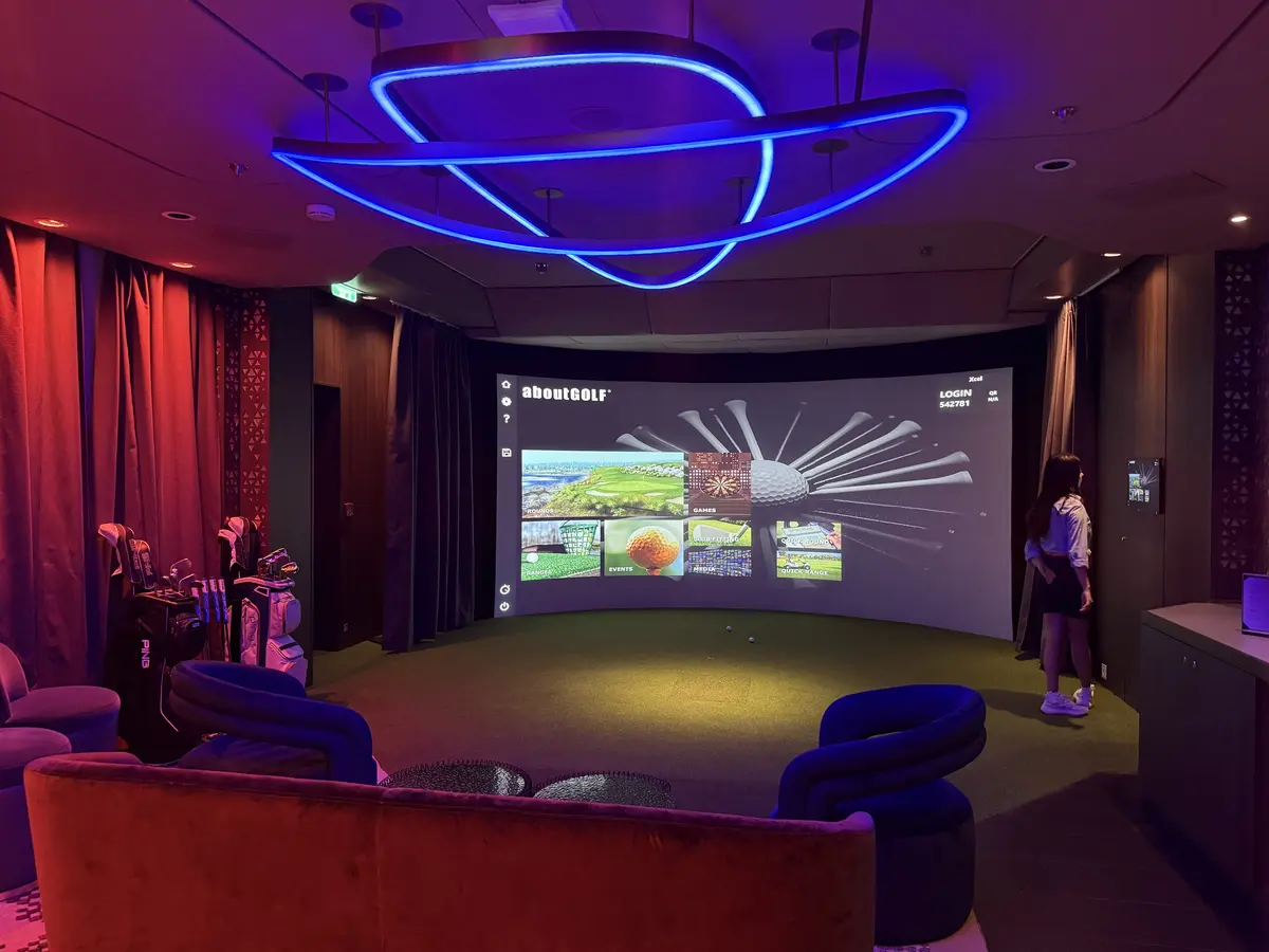 Celebrity-Xcel-Attic-Private-Room