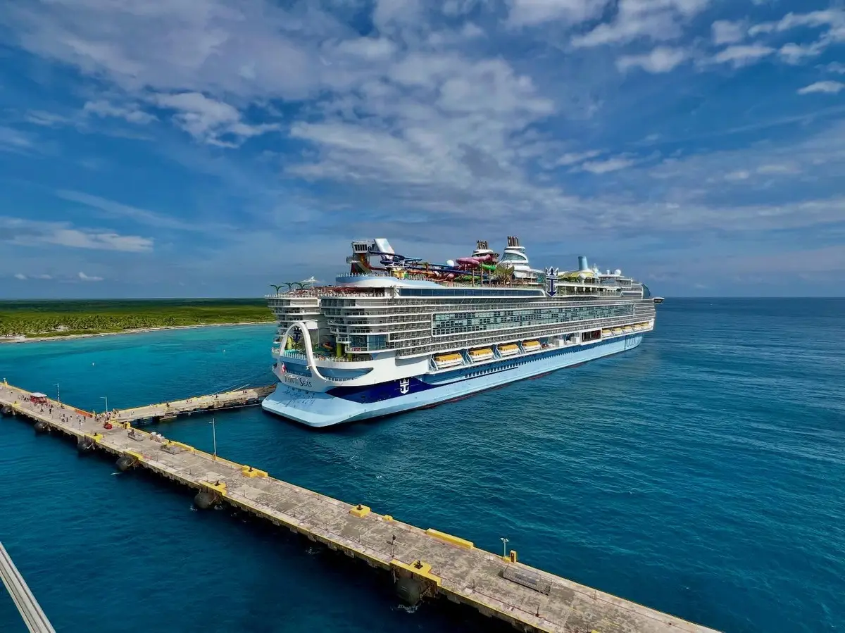 Star of the Seas in Costa Maya