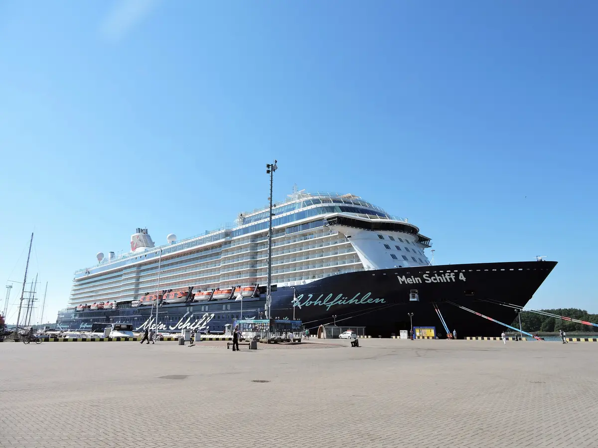 Mein Schiff 4 Docked