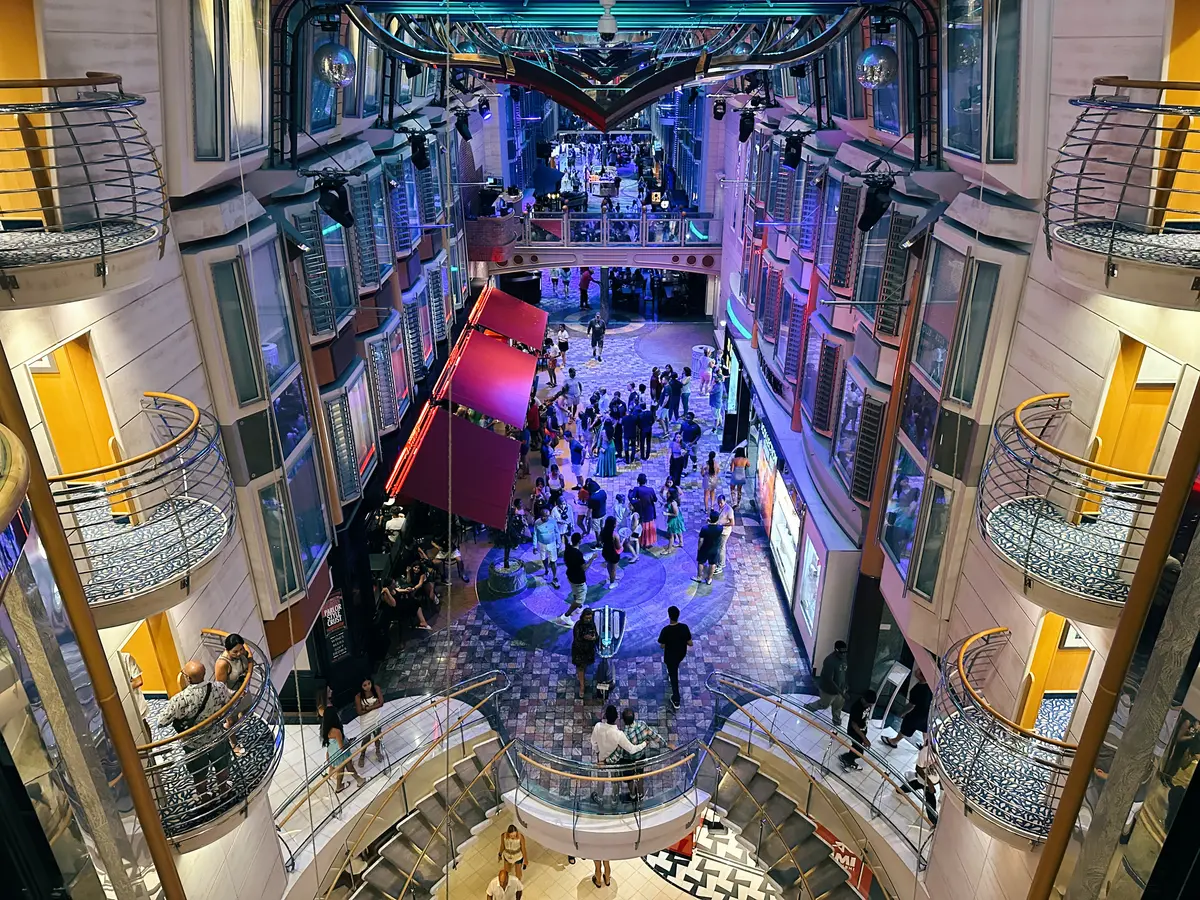 Royal Promenade on Freedom of the Seas