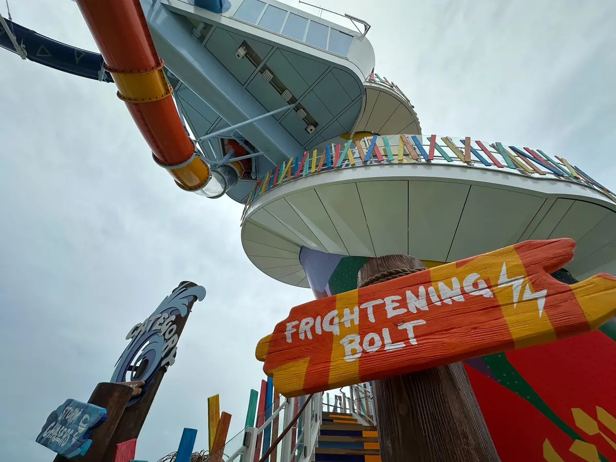 Frightening Bolt, Star of the Seas